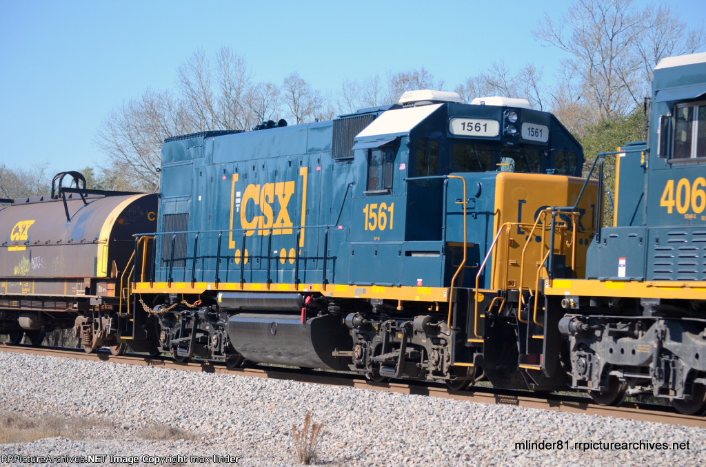 CSX 1561